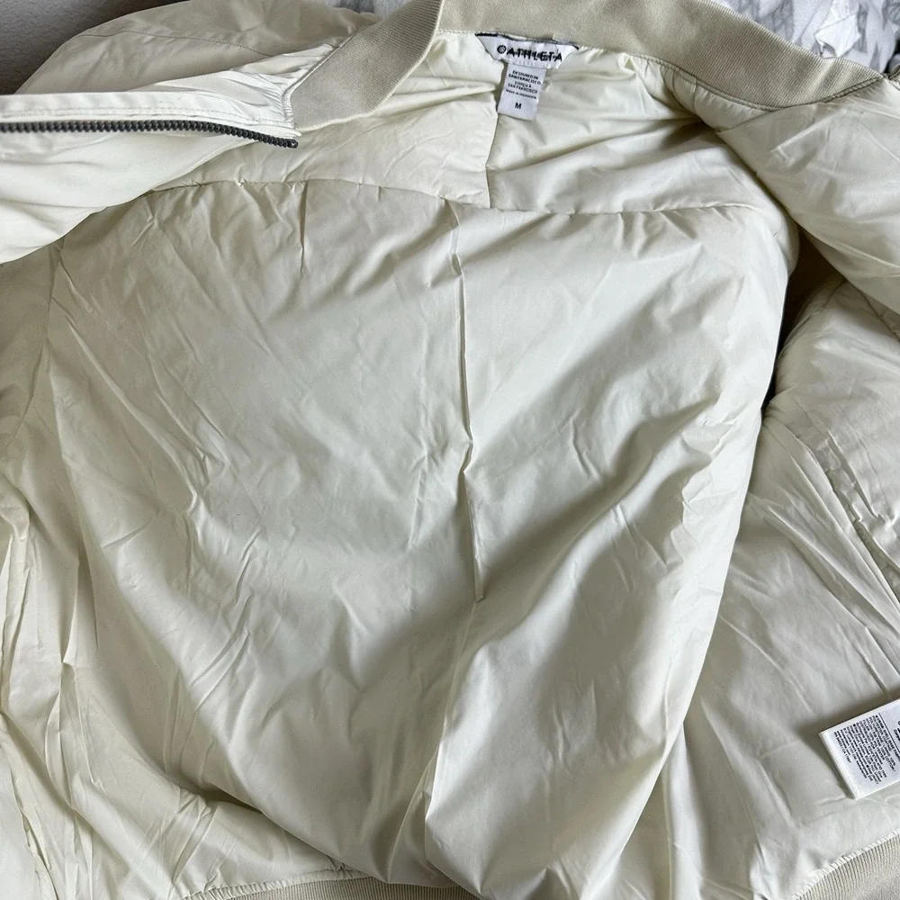 New Athleta Sateen Bomber Cream Zip‎ Jacket Women's Size Medium Coat NEW